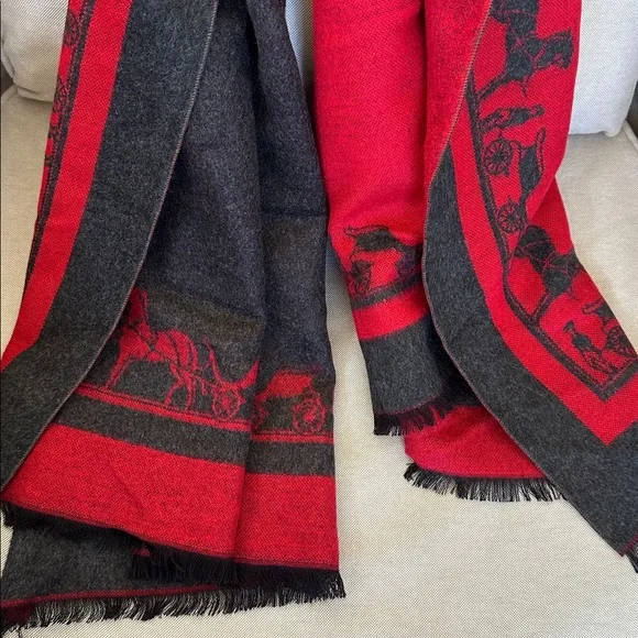 Designer Like Horse Equestrian Red & Gray Cashmere Feel Large Reversible Scarf - Picture 5 of 6